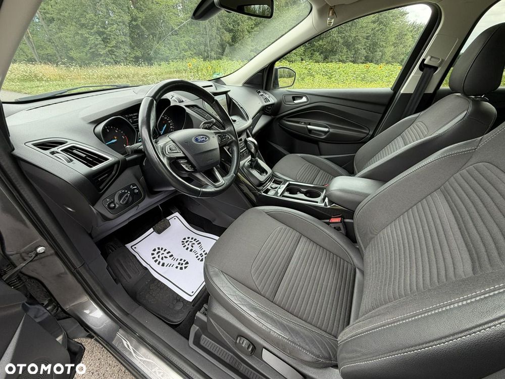 Ford Kuga - 17