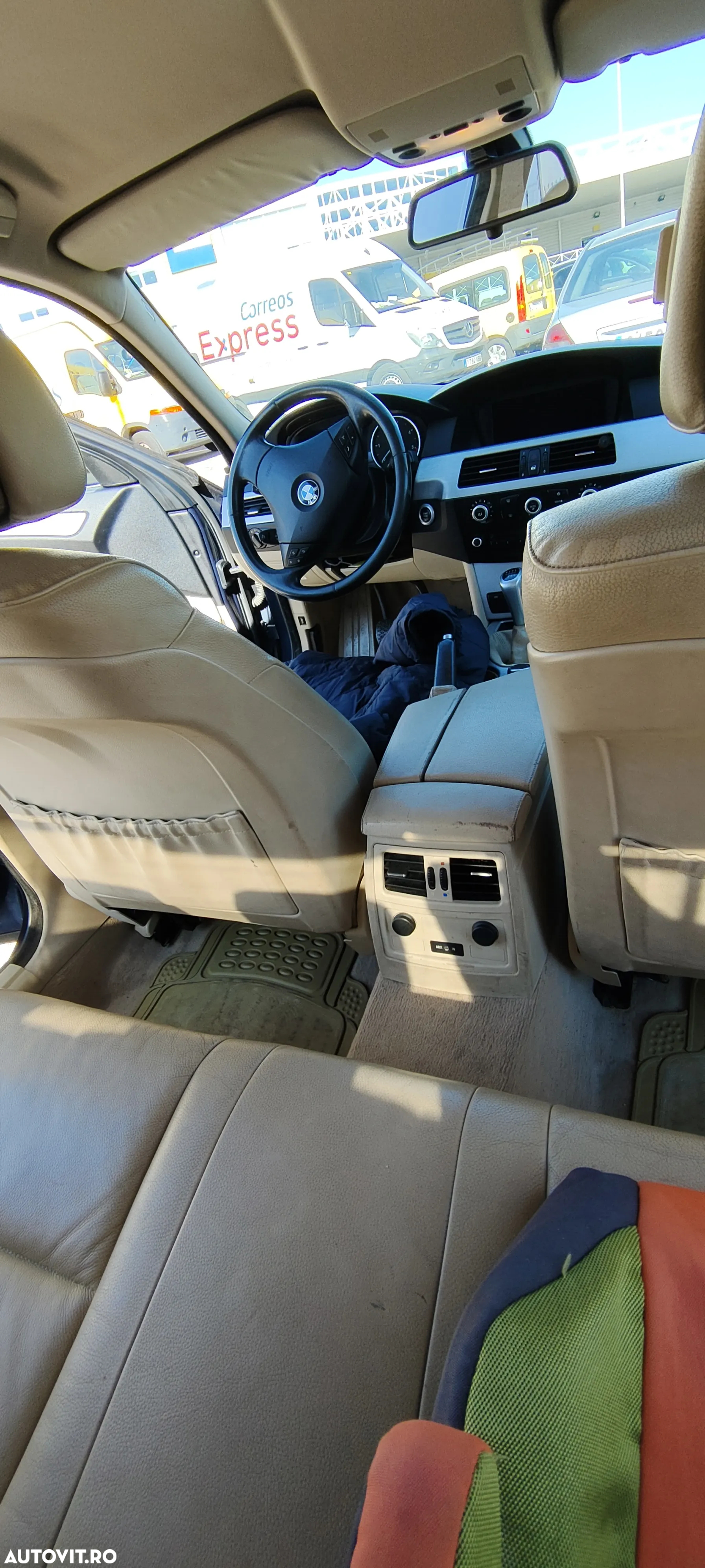 BMW Seria 5 525d xDrive - 10