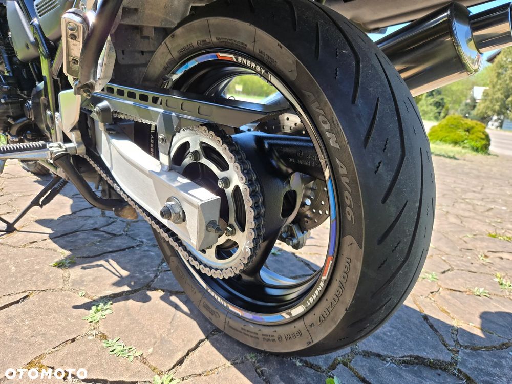 Yamaha FZS - 8