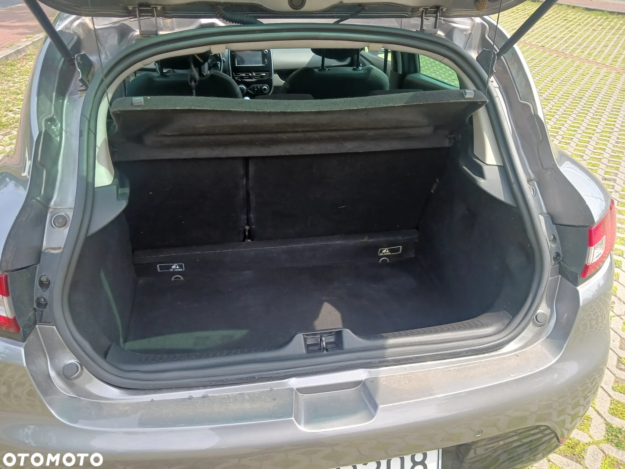Renault Clio - 23