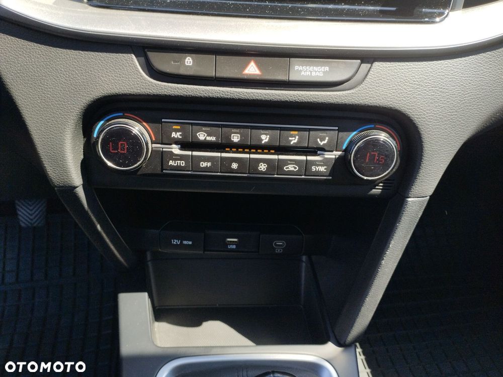 Kia Ceed 1.5 T-GDI M - 27