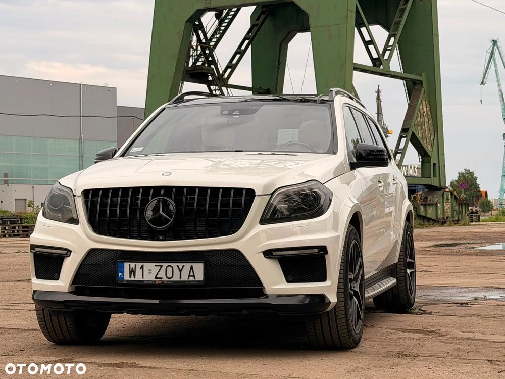 Mercedes-Benz GL 63 AMG - 17