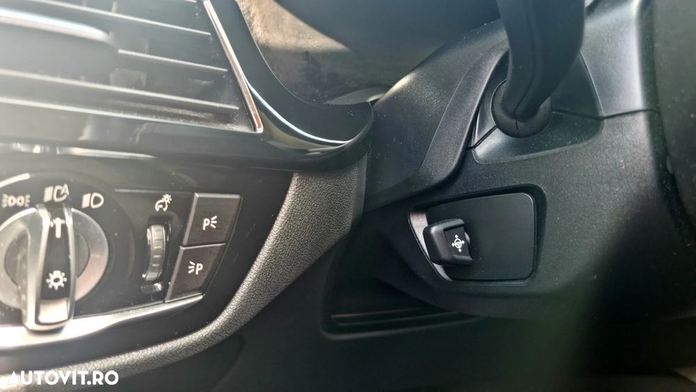 BMW Seria 5 530e Aut. Luxury Line - 29