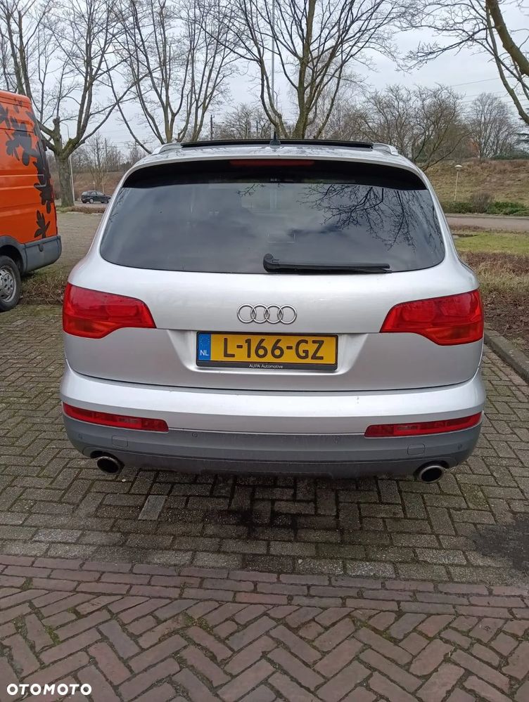 Audi Q7 4.2 FSI Quattro Tiptronic - 6