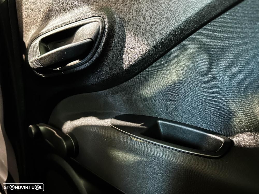 Fiat Punto 1.2 Lounge Start&Stop - 28