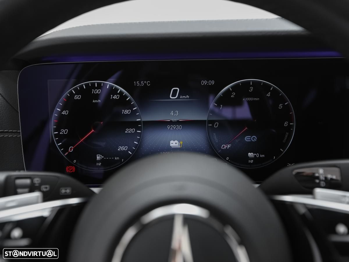 Mercedes-Benz E 300 de Avantgarde 4Matic - 21