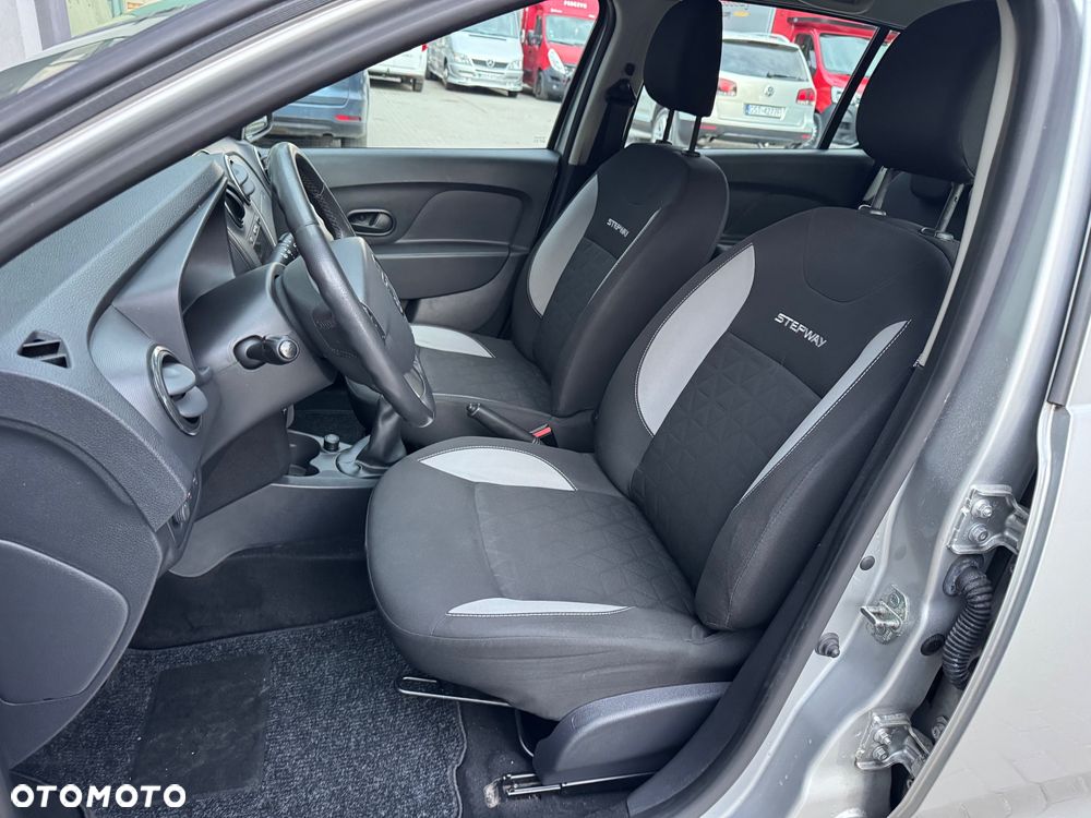 Dacia Sandero TCe 90 S&S Laureate - 13