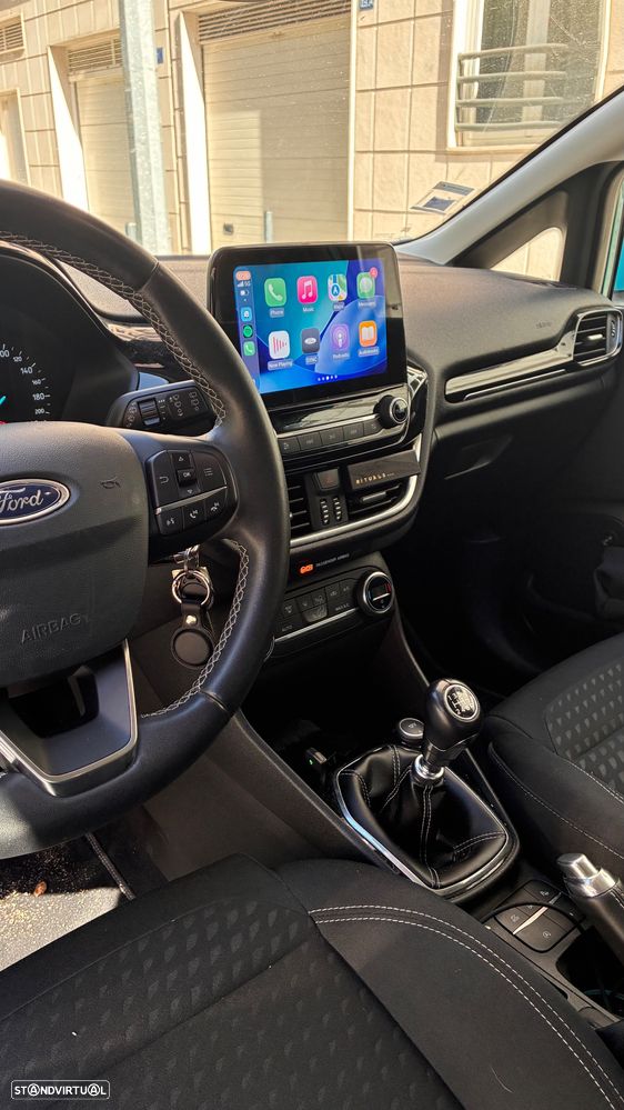 Ford Fiesta 1.0 EcoBoost Titanium - 11