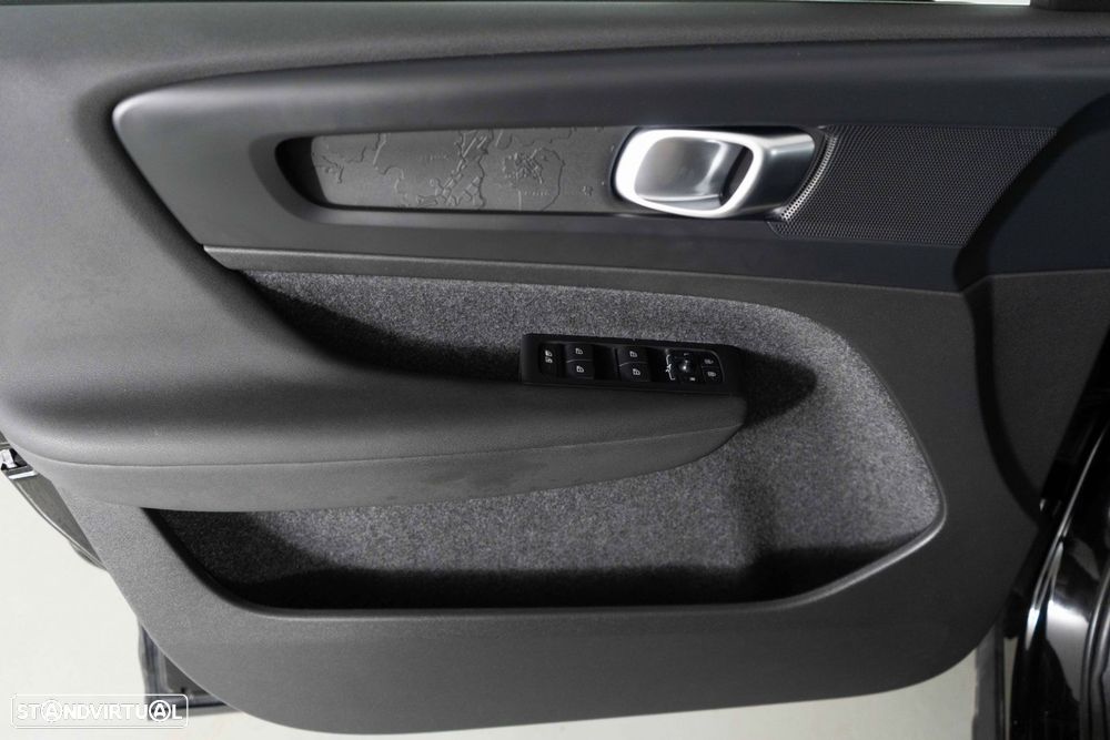 Volvo XC 40 1.5 T4 PHEV Essential - 25