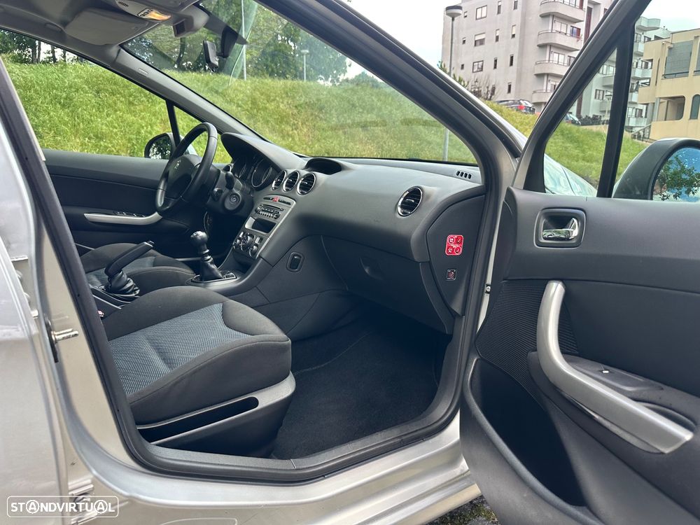 Peugeot 308 1.6 HDi Sport CVM6 - 32