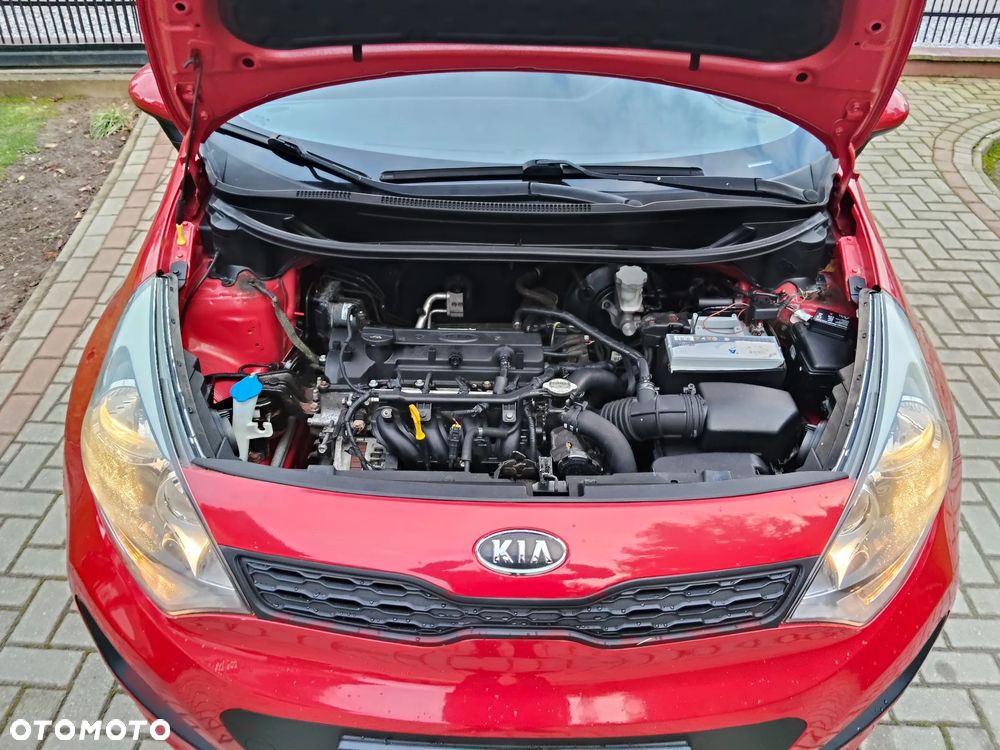 Kia Rio 1.2 Attract - 23