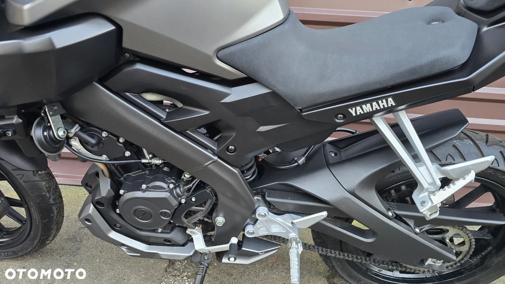 Yamaha MT - 17