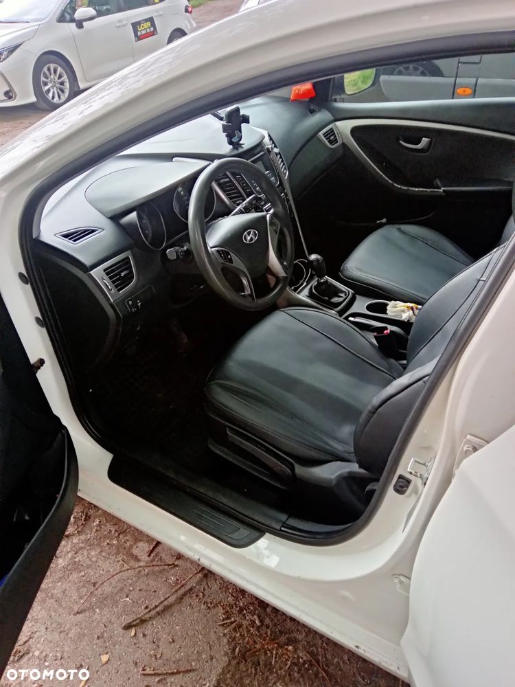 Hyundai i30 1.4 CRDi Advantage - 7