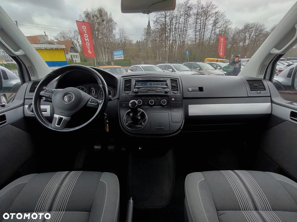 Volkswagen Multivan - 9