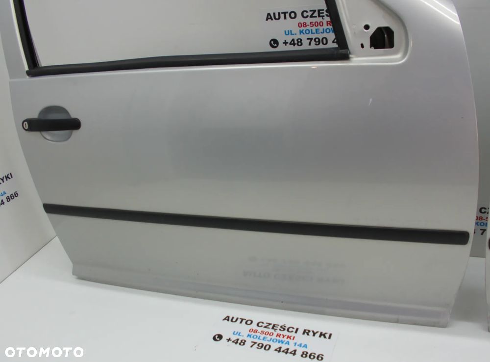 VW Golf 4 IV Drzwi prawe lewe przód LB7Z - 5