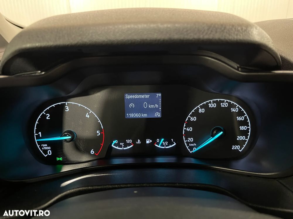 Ford Transit Connect - 19