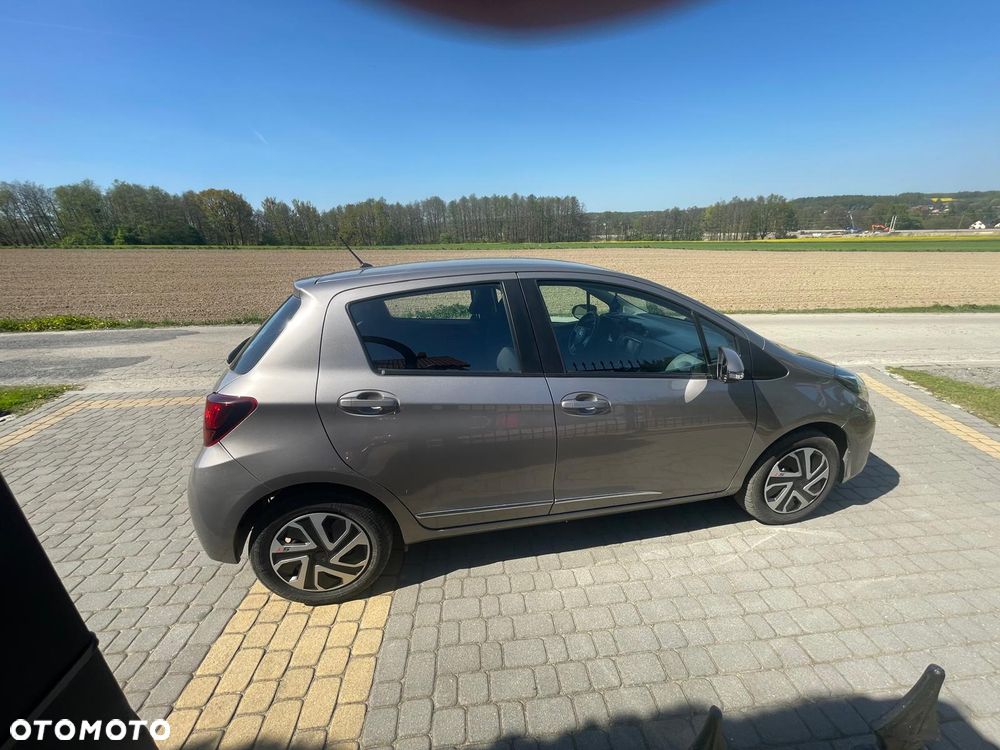 Toyota Yaris 1.33 Active EU6 - 4