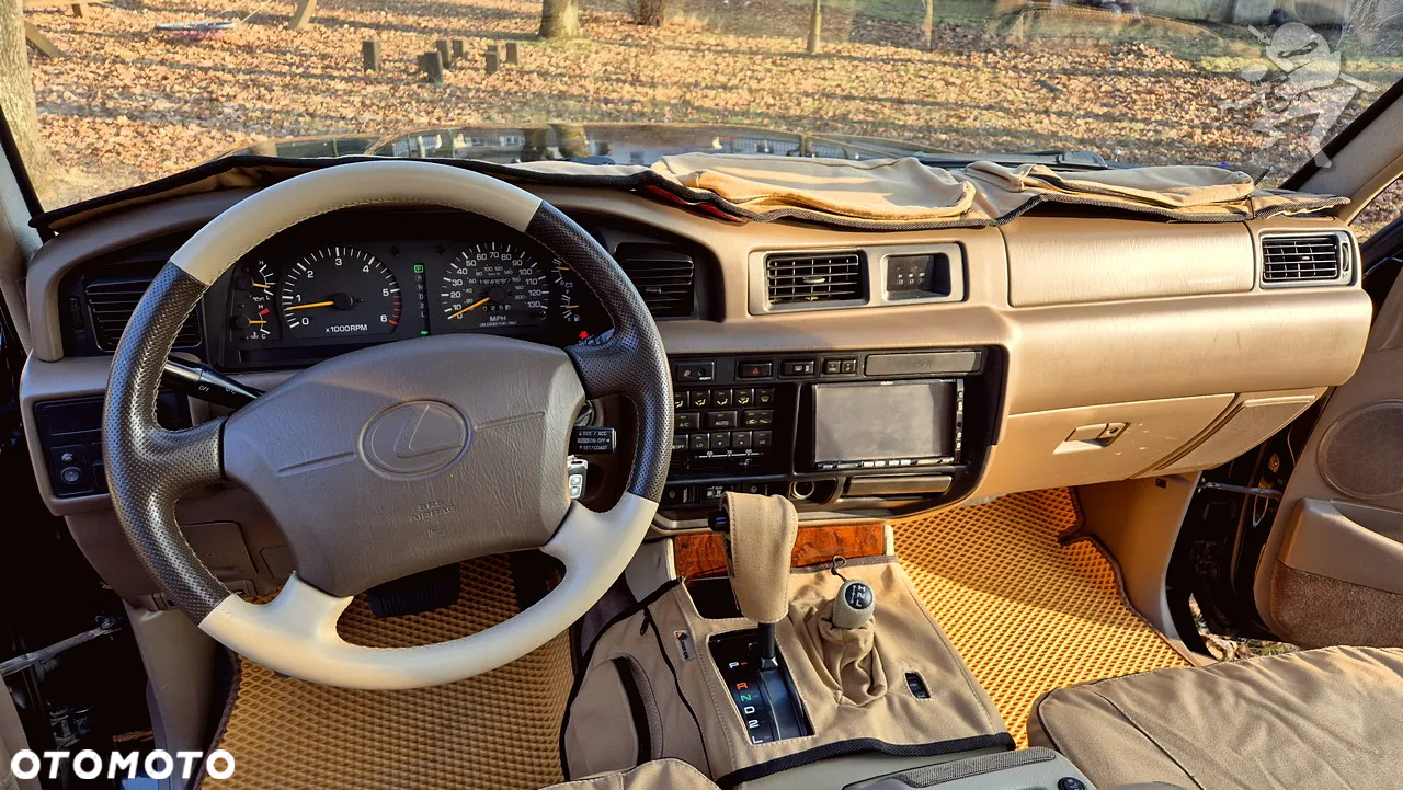 Lexus LX 470 - 16