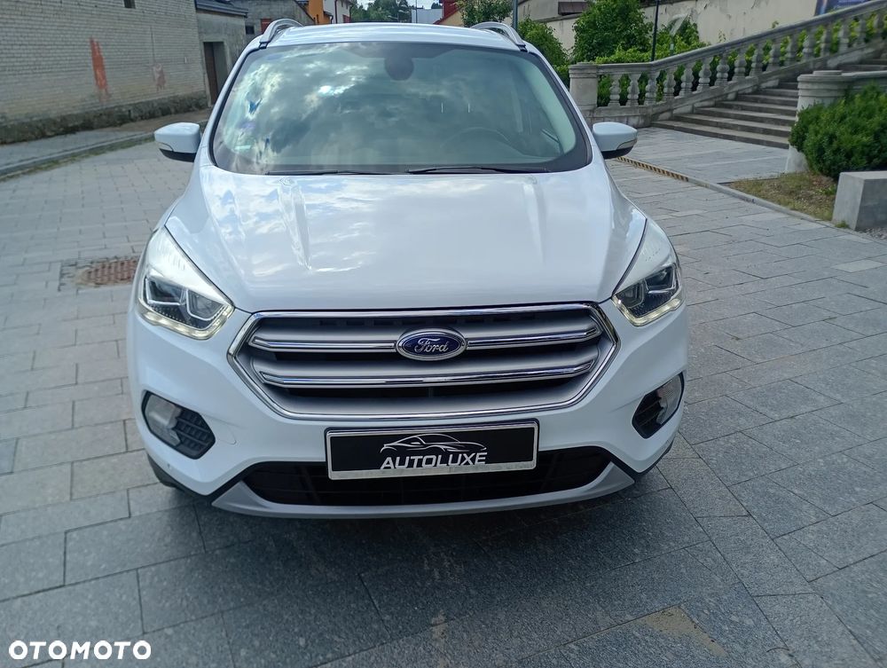 Ford Kuga 1.5 EcoBoost 2x4 Titanium - 23