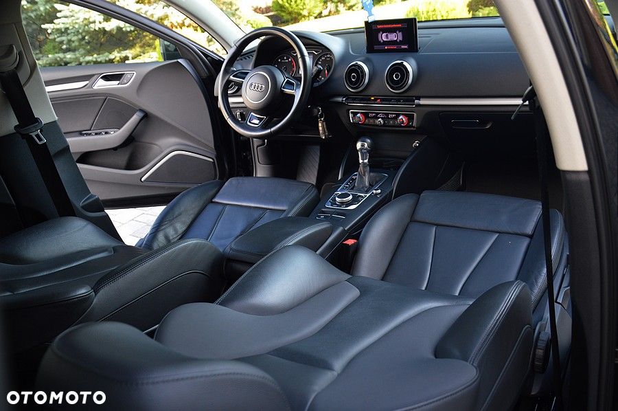 Audi A3 Sportback 1.8 TFSI S tronic S line Sportpaket - 27