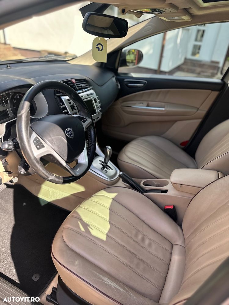 Lancia Delta 1.6 MultiJet Aut. Oro - 4