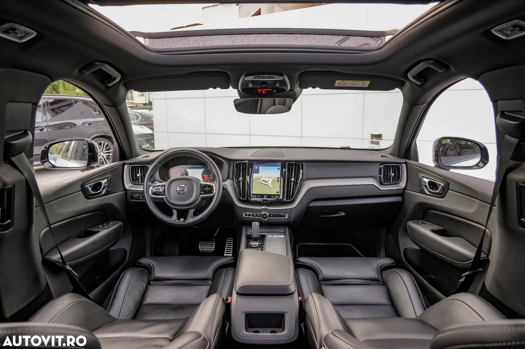 Volvo XC 60 T8 AWD Recharge Geartronic RDesign - 17