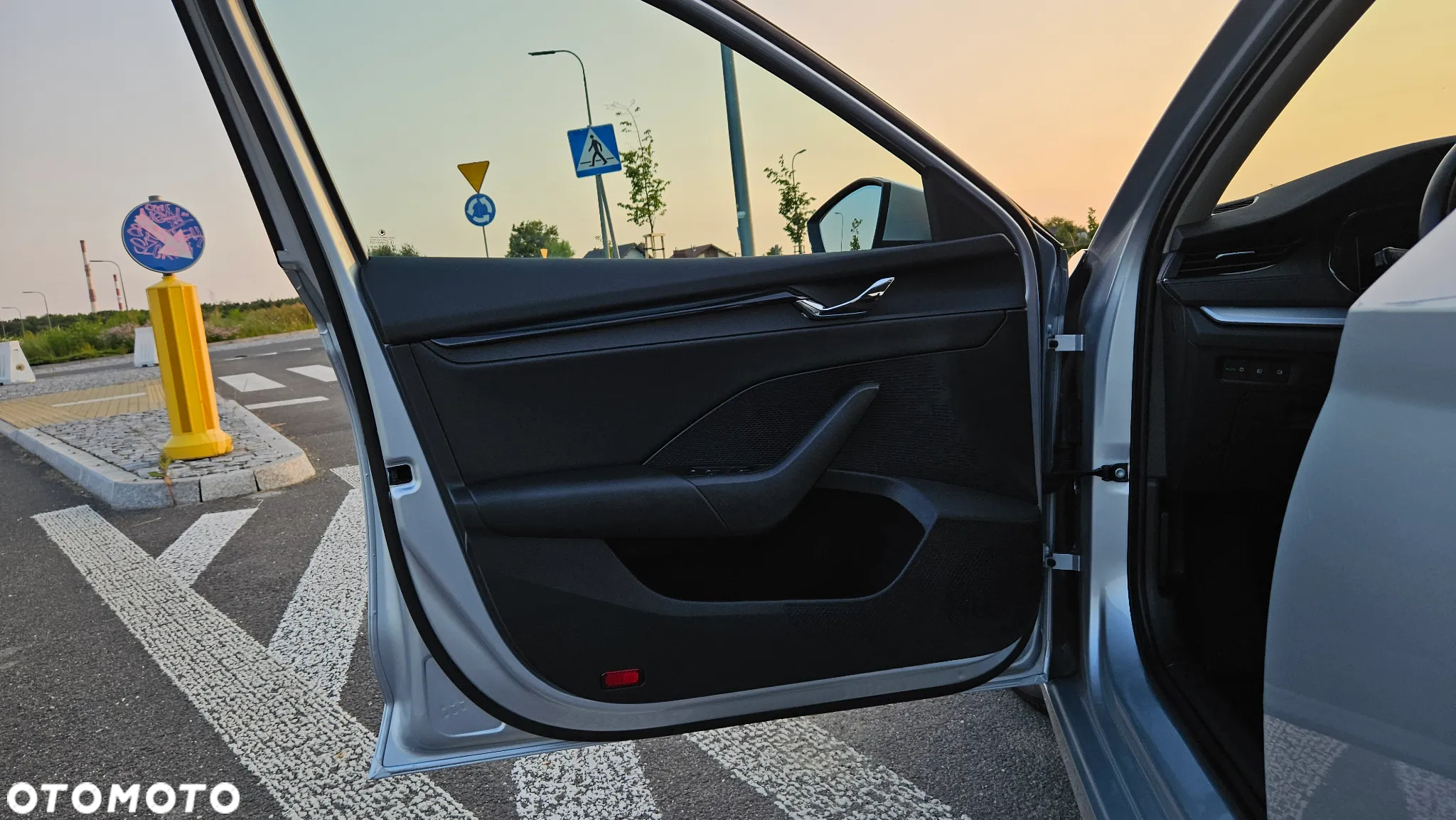 Skoda Octavia Combi 2.0 TDI DSG Edition - 11