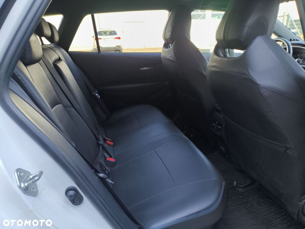 Toyota Corolla 1.8 Hybrid Executive - 12
