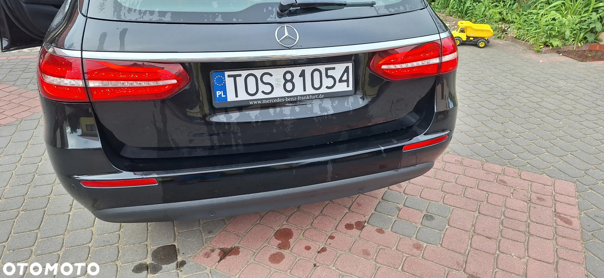 Mercedes-Benz Klasa E 220 d 4Matic T 9G-TRONIC - 25