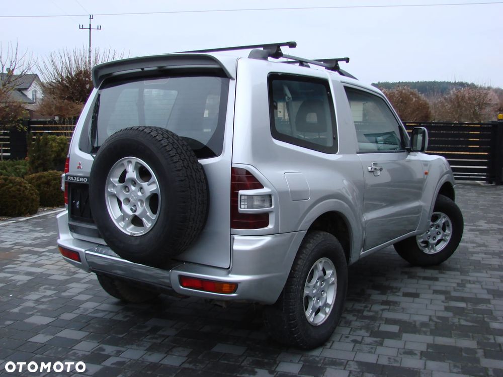 Mitsubishi Pajero 2.5 TD Classic - 15