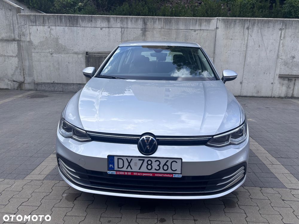 Volkswagen Golf - 1