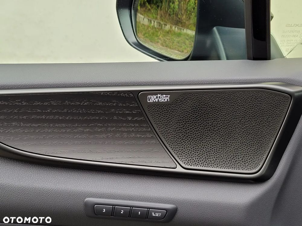 Lexus NX 350h Omotenashi AWD - 29