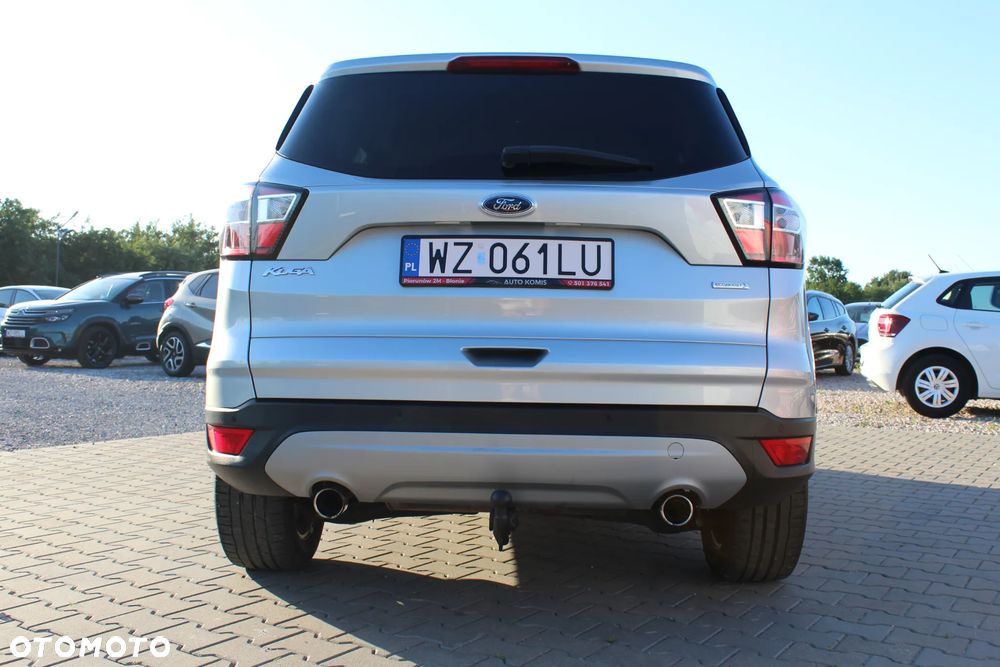 Ford Kuga 1.5 EcoBoost 2x4 Titanium - 11