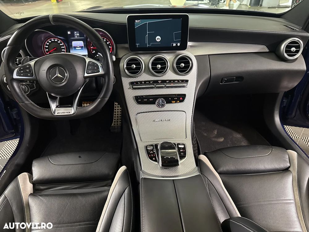 Mercedes-Benz C 63 AMG - 10