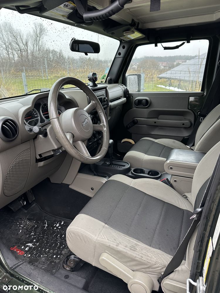 Jeep Wrangler Unlimited 2.8 CRD Sport - 7