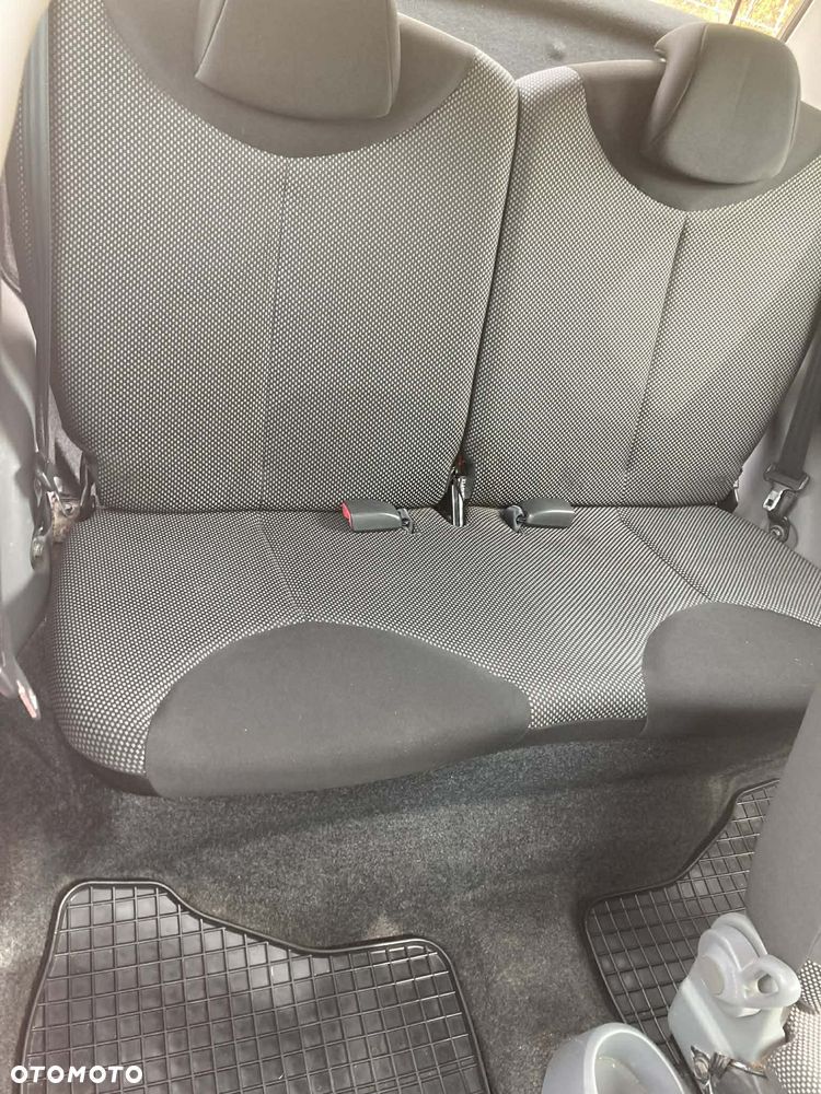 Toyota Aygo Standard - 15