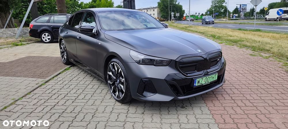 BMW i5 83.9kWh M60 xDrive - 1