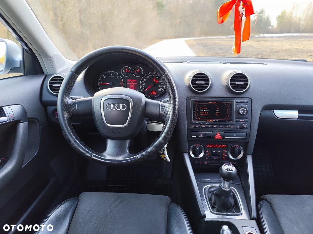 Audi A3 Sportback 2.0 TDI DPF Ambition - 8