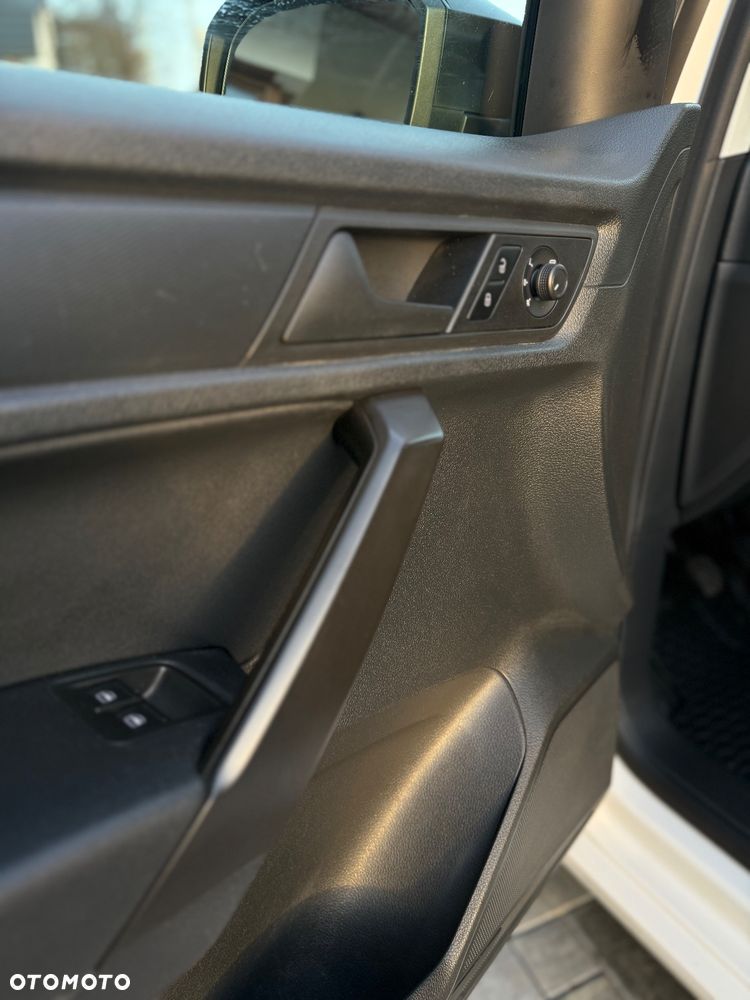 Volkswagen Caddy Maxi 2.0 TDI Comfortline - 29