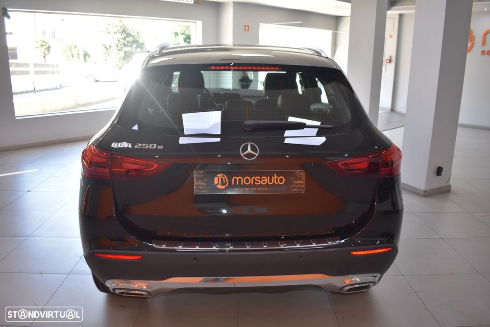 Mercedes-Benz GLA 250 - 11