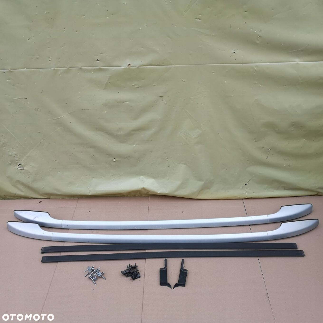 FORD GRAND C-MAX C MAX MK2 LIFT 10- RELINGI DACHOWE KOMPLET ŚRUBY - 1