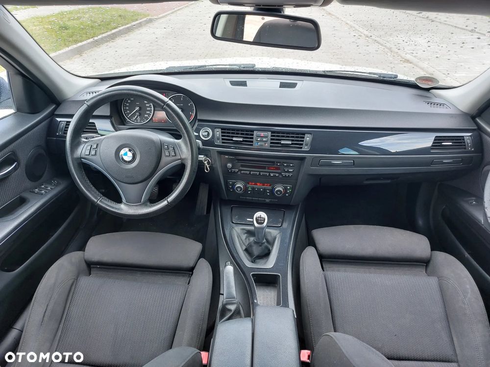 BMW Seria 3 - 29