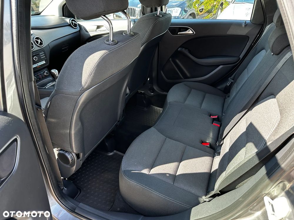 Mercedes-Benz Klasa B - 22