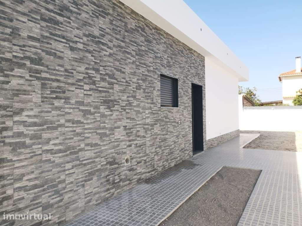 Moradia Térrea Isolada T4 em Fernão Ferro - Grande imagem: 5/36