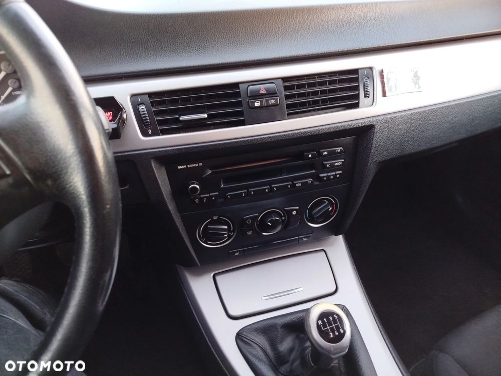 BMW Seria 3 - 26