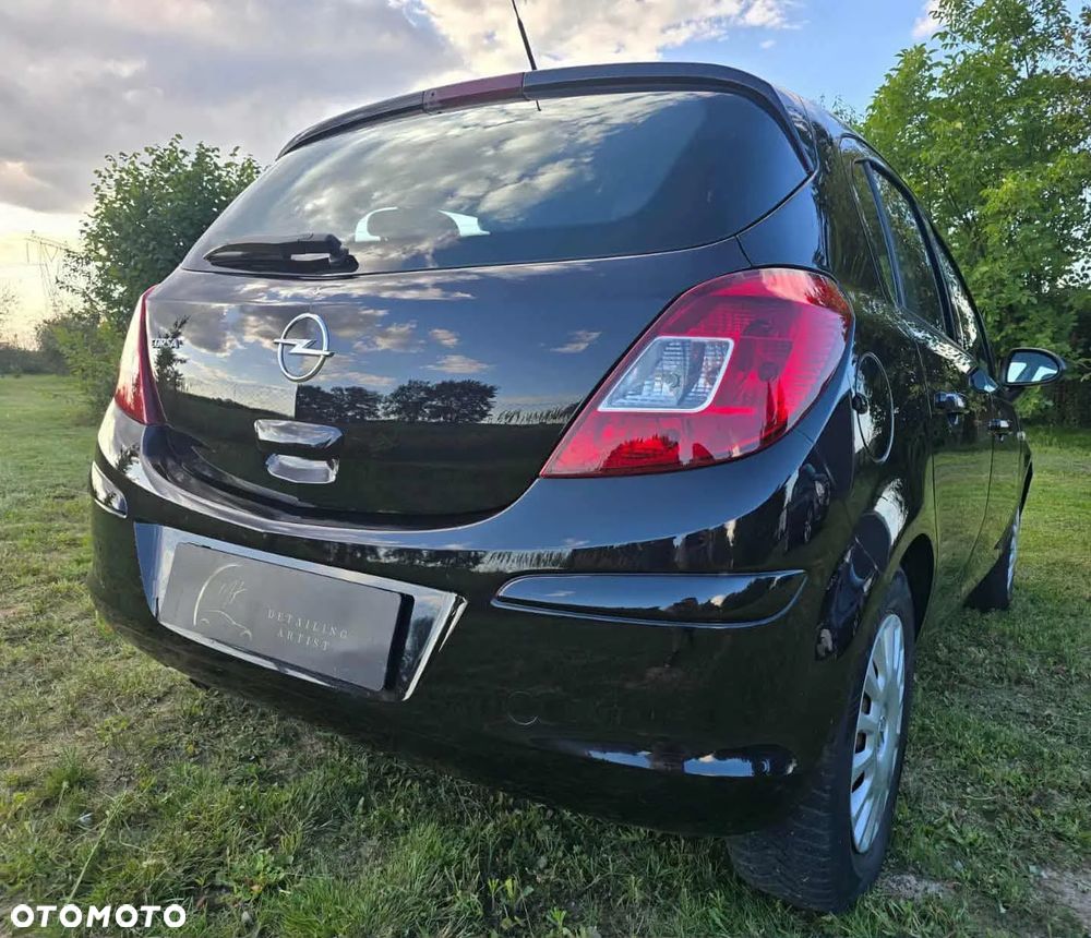 Opel Corsa 1.2 16V Innovation 110 Jahre - 3
