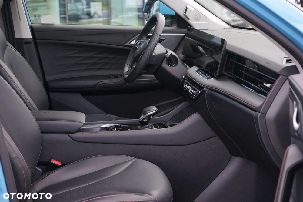 MG HS 1.5 T-GDI Exclusive DCT - 12