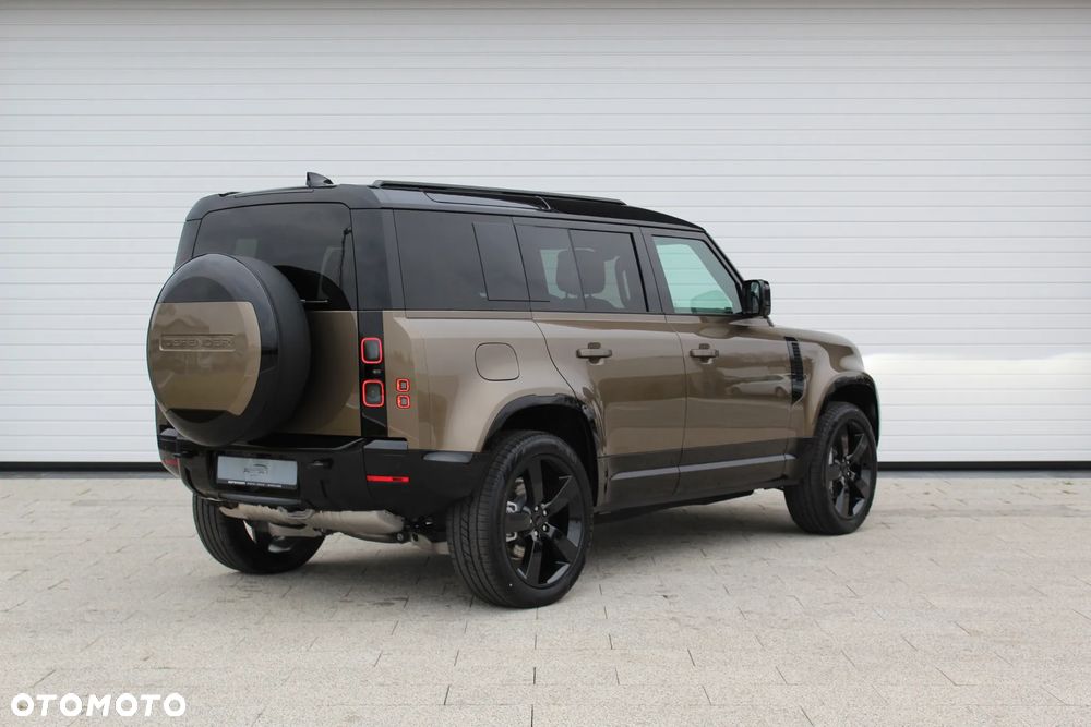 Land Rover Defender - 6