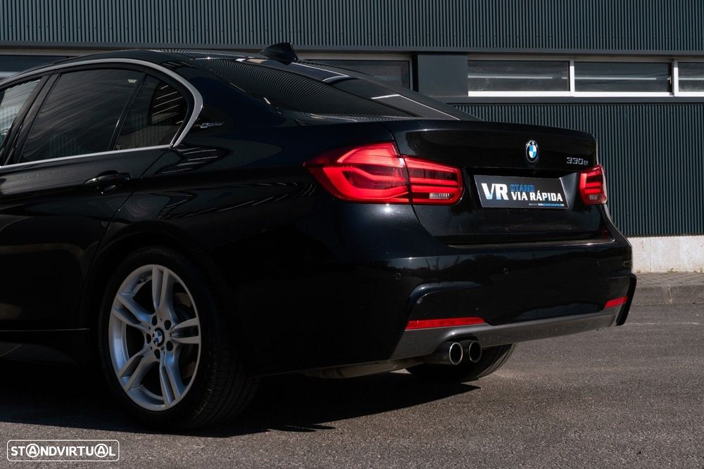 BMW 330 e iPerformance Pack M - 54