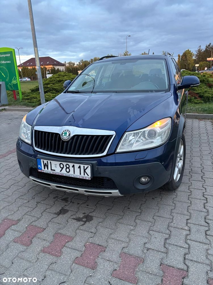 Skoda Octavia 2011 photo 2